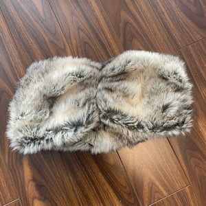 Surell faux fur coyote wolf infinity loop scarf